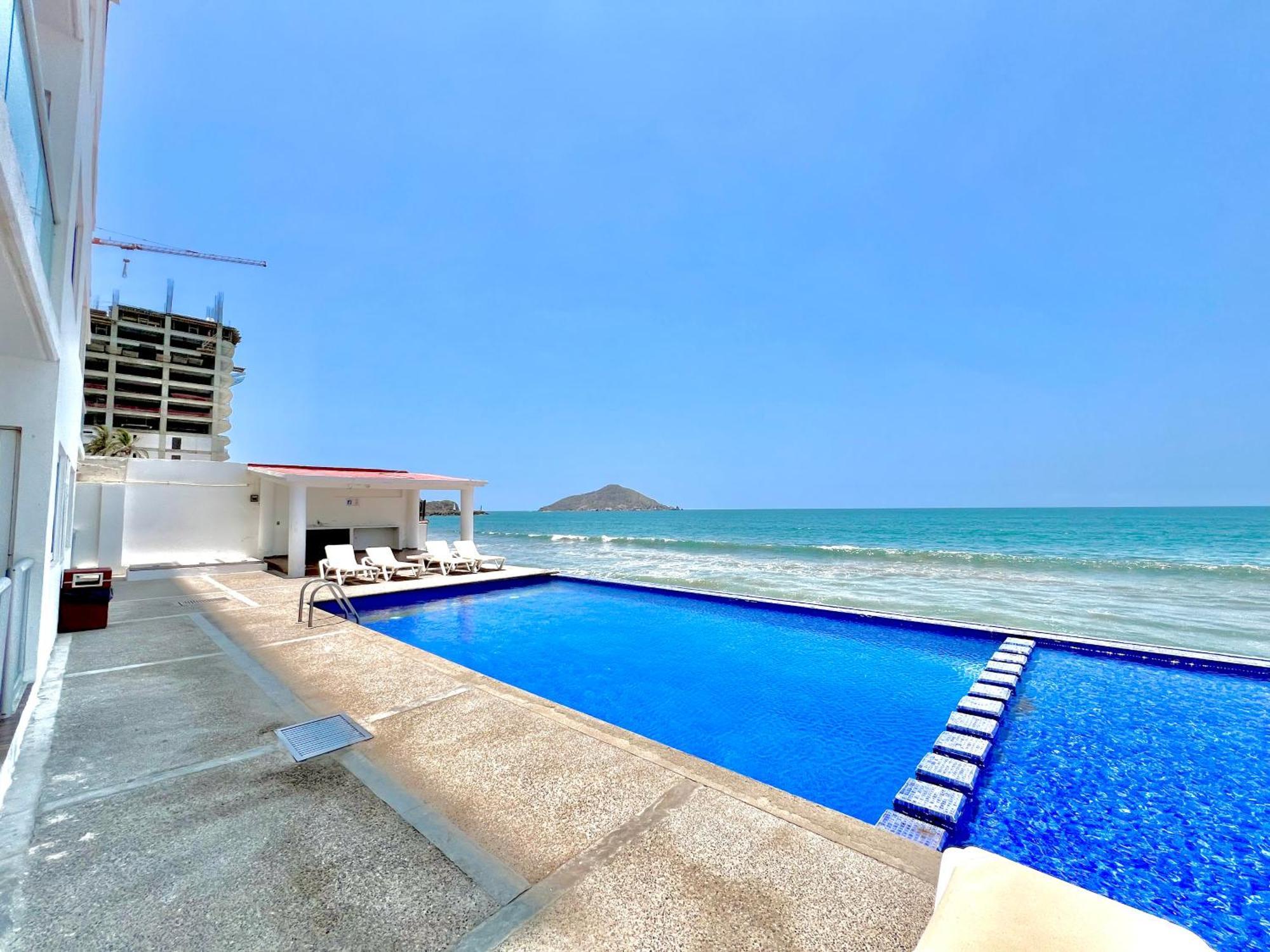 マサトランMarina Del Sol 402 Vista Al Marアパートメント エクステリア 写真