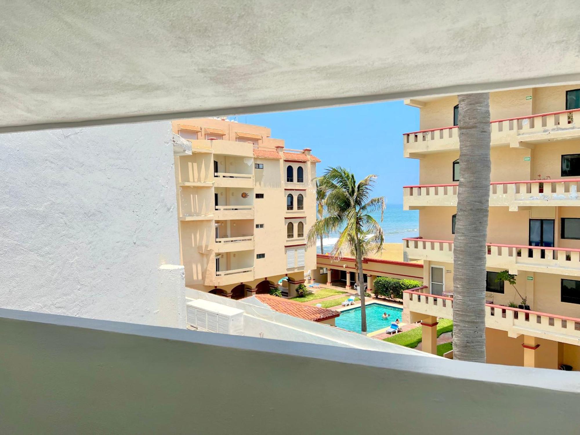 マサトランMarina Del Sol 402 Vista Al Marアパートメント エクステリア 写真